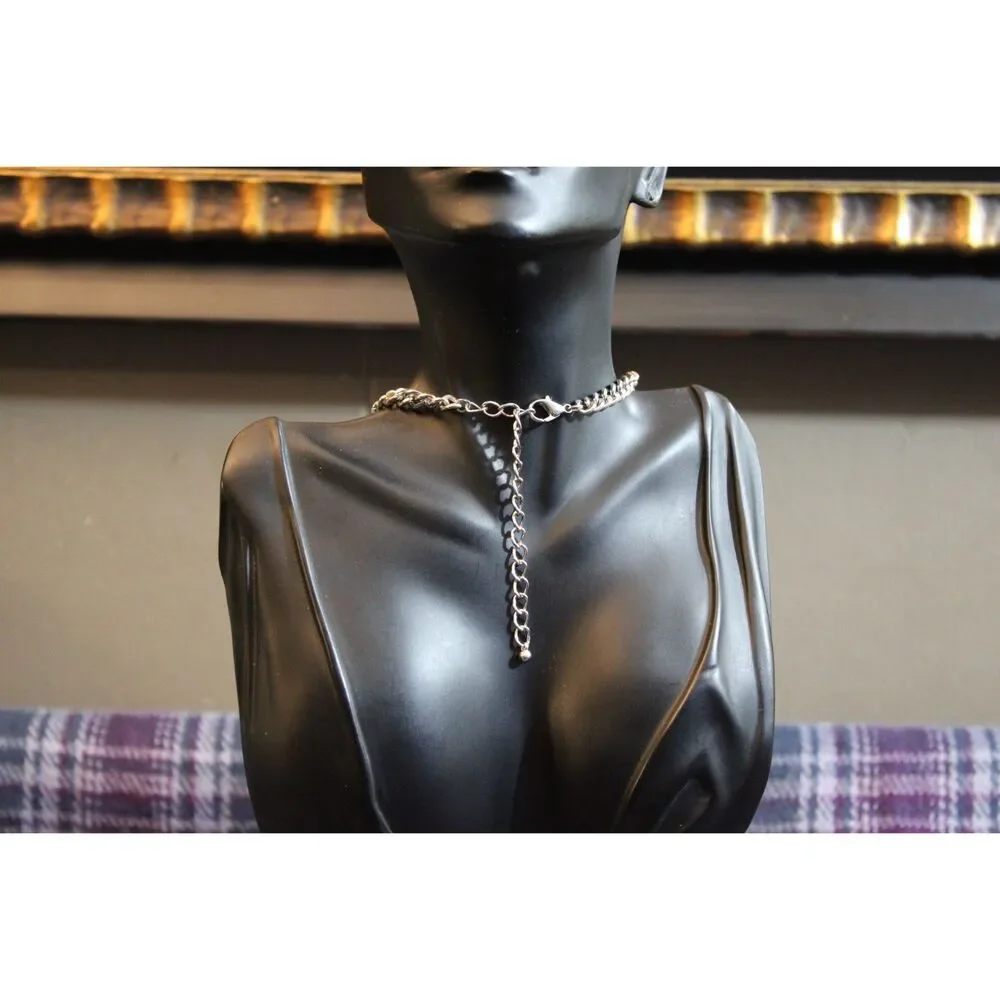Black Glass Beaded Scalloped Looped Necklace
